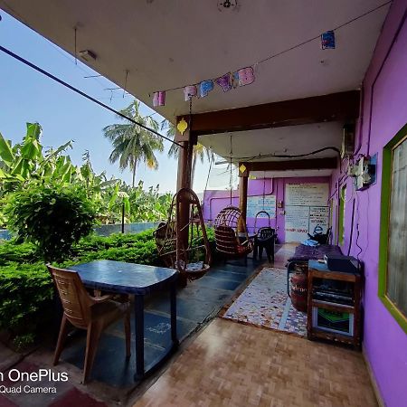 Archana Guest House River View 亨比 外观 照片