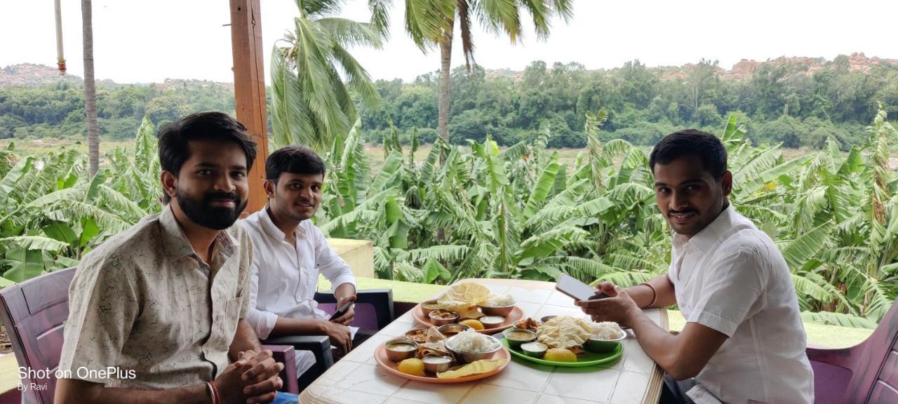 Archana Guest House River View 亨比 外观 照片