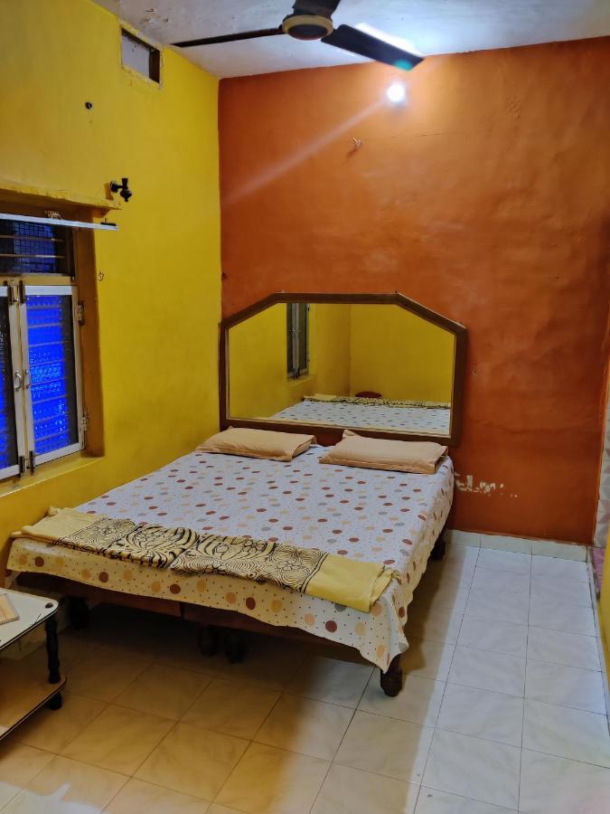Archana Guest House River View 亨比 外观 照片