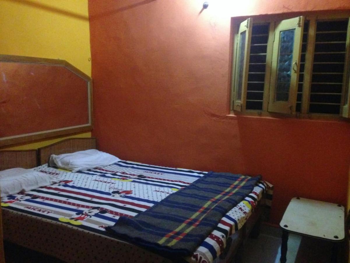 Archana Guest House River View 亨比 外观 照片