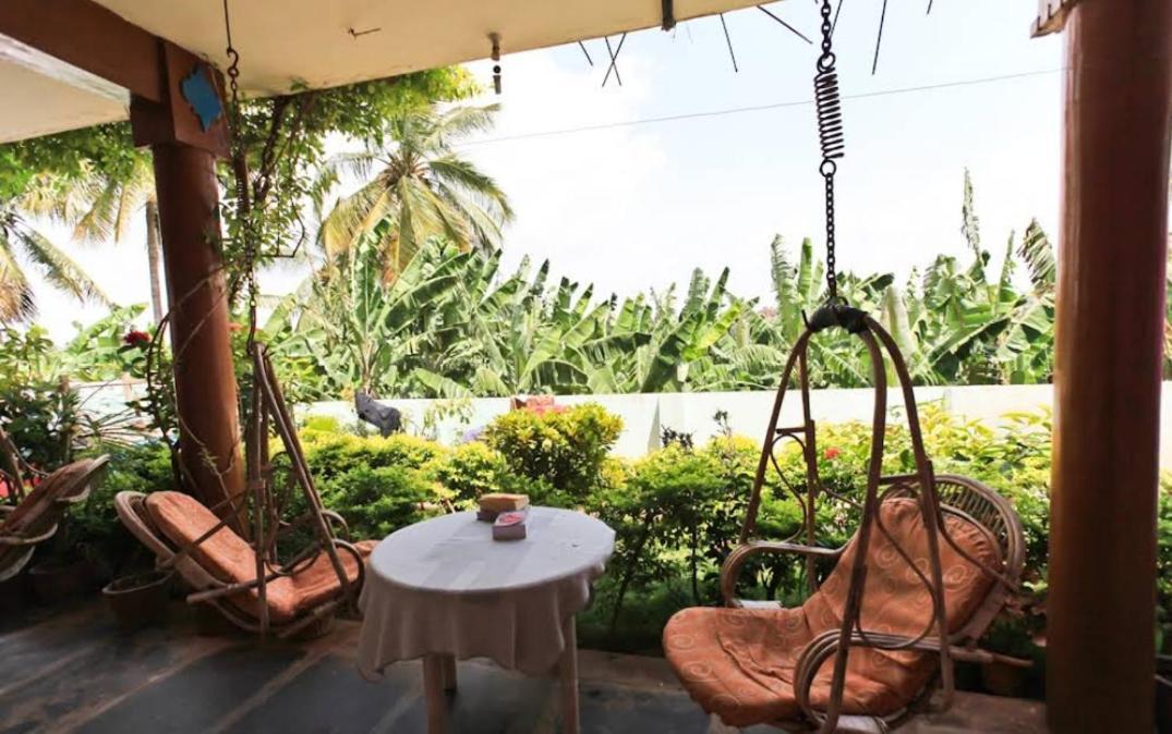 Archana Guest House River View 亨比 外观 照片