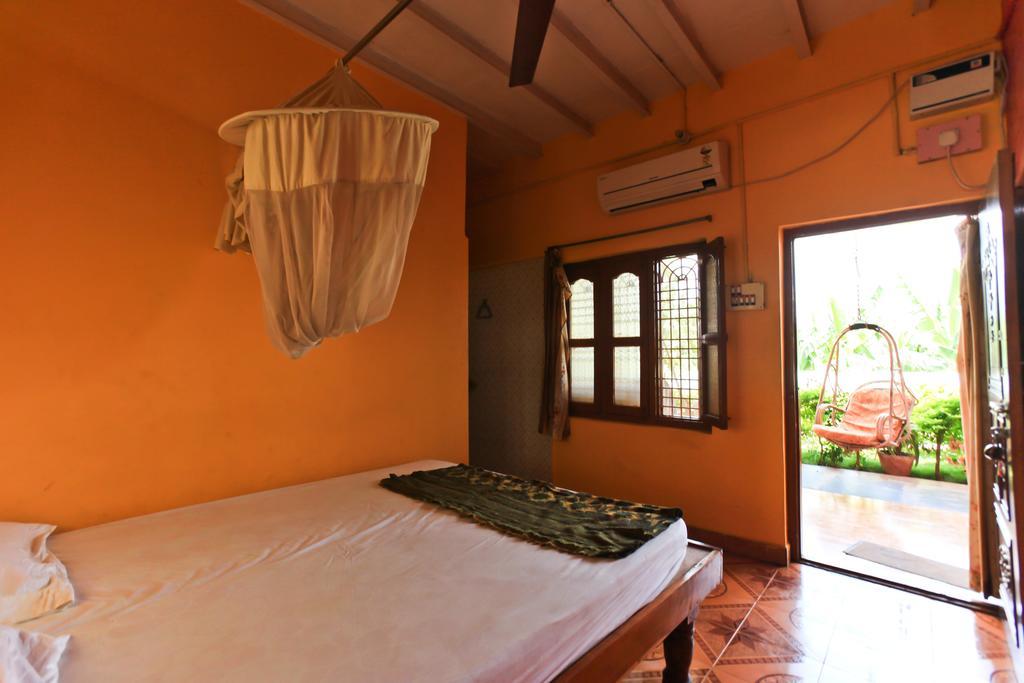 Archana Guest House River View 亨比 外观 照片