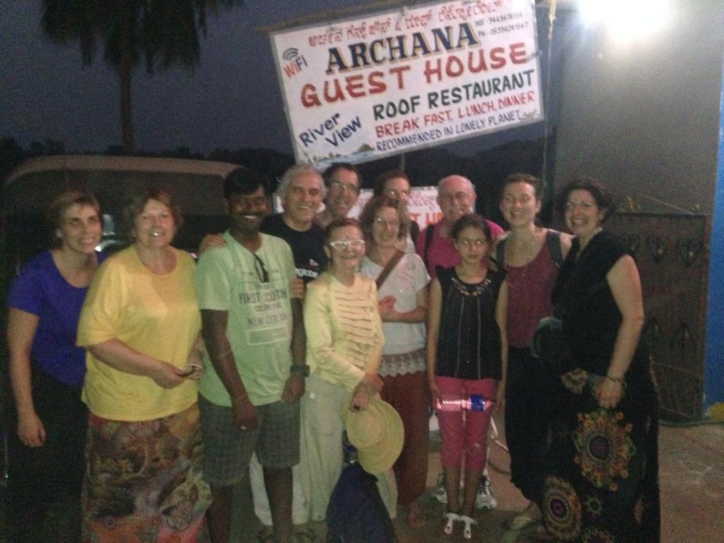 Archana Guest House River View 亨比 外观 照片