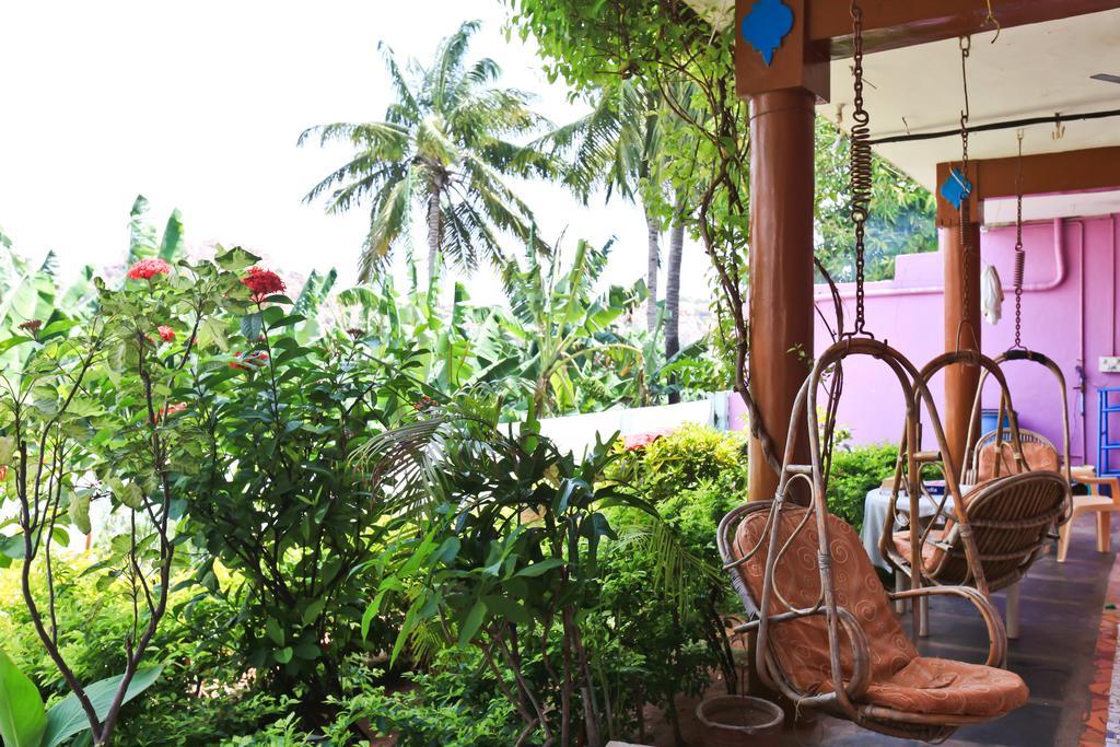 Archana Guest House River View 亨比 外观 照片